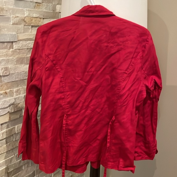 Red Linen shirt - Picture 5 of 7